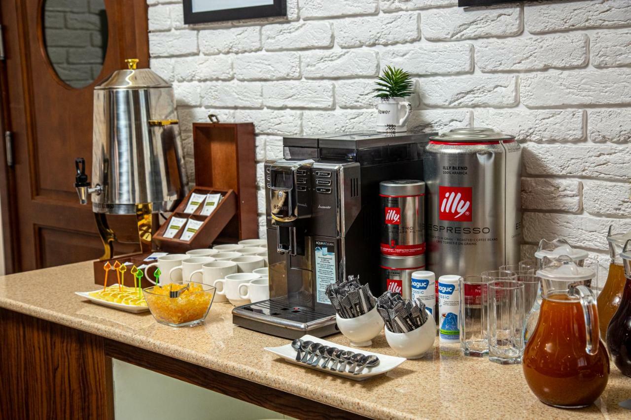 Rayan Hotel Osz Zewnętrze zdjęcie