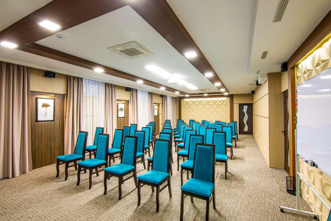 Rayan Hotel Osz Zewnętrze zdjęcie