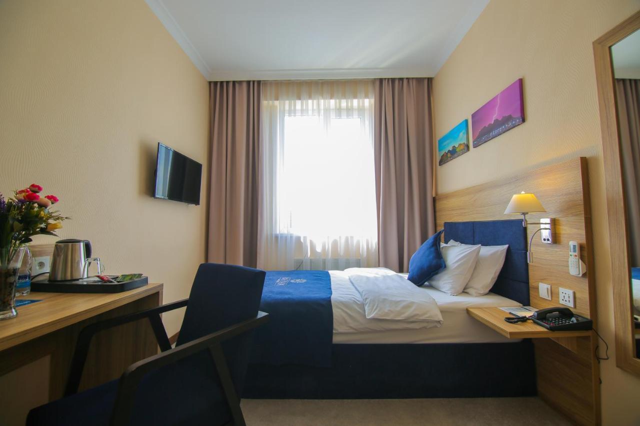 Rayan Hotel Osz Zewnętrze zdjęcie