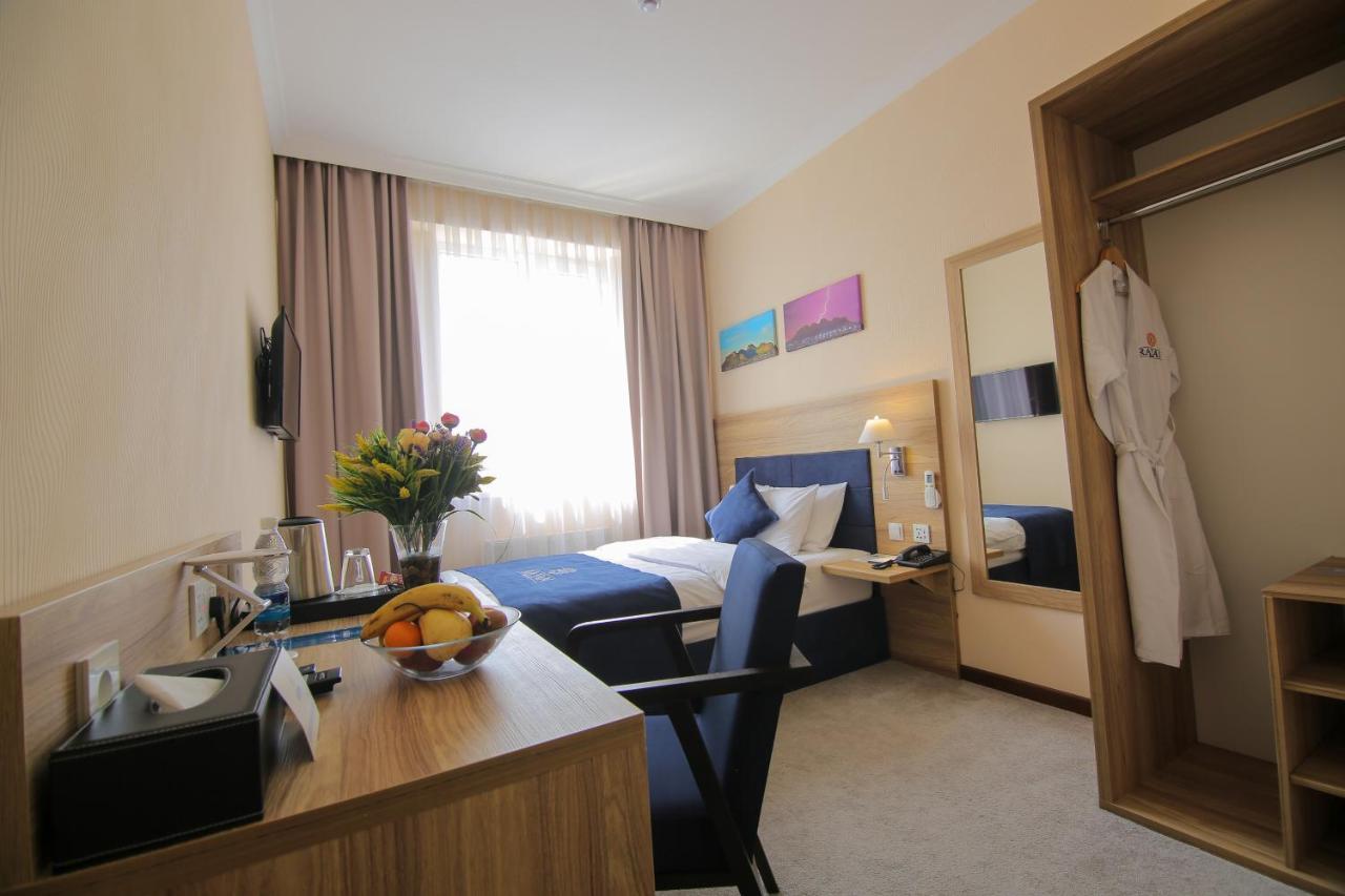 Rayan Hotel Osz Zewnętrze zdjęcie